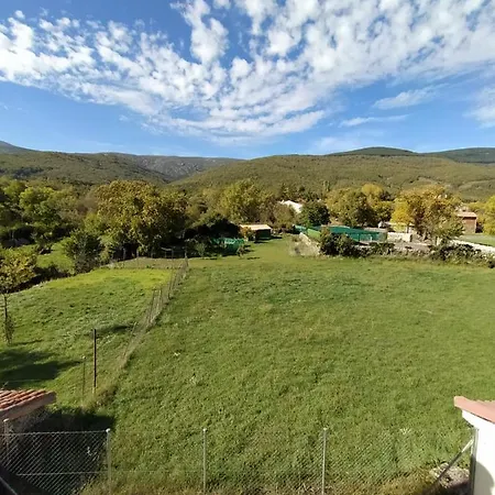 Apartamentos Rascafria Cerquilla Exterior photo